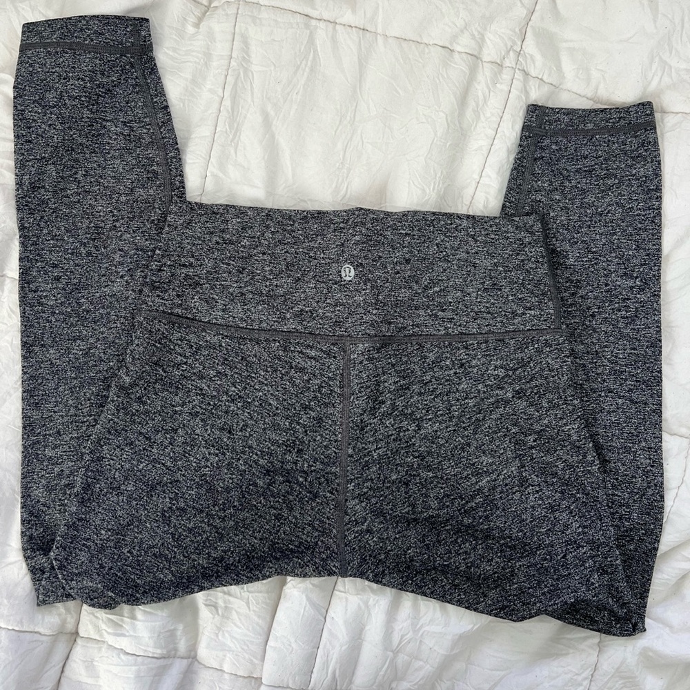 Lululemon high rise leggings length 21” (Calf)